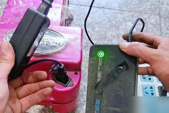 充电器充一会就变绿灯缩略图