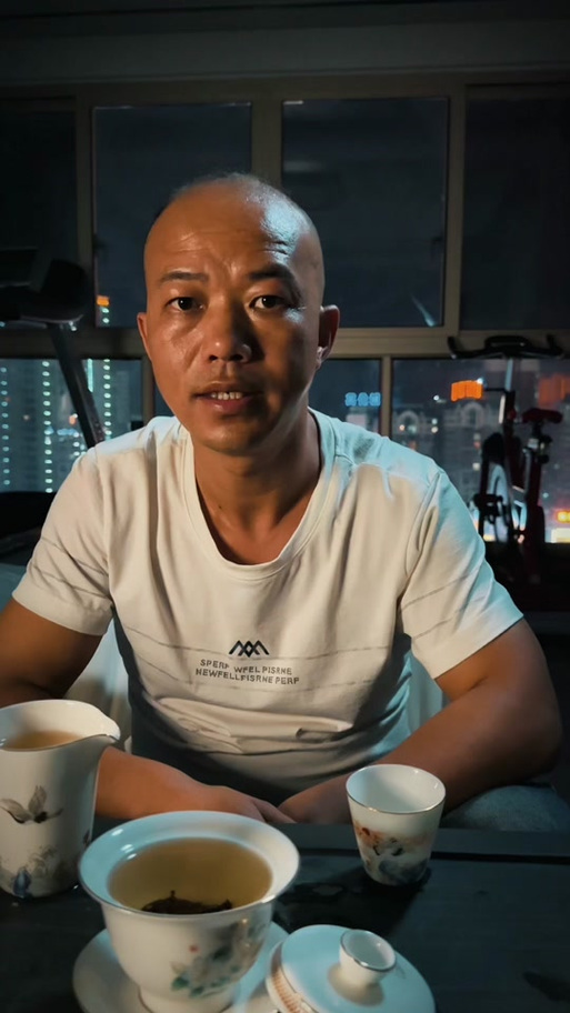 一个舍得为你花钱的男人缩略图