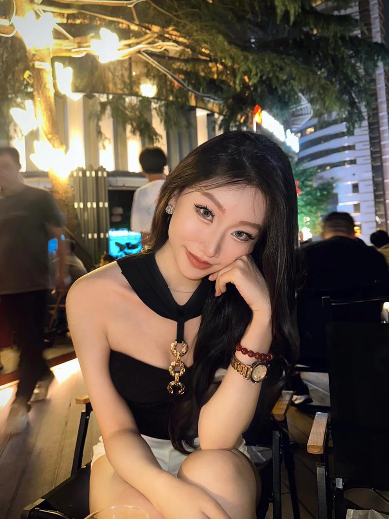 可以抱着姐姐睡觉吗缩略图