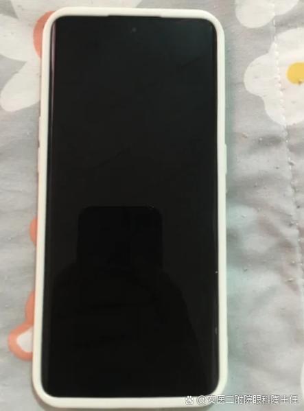 是手机伤眼睛还是ipad伤眼睛缩略图