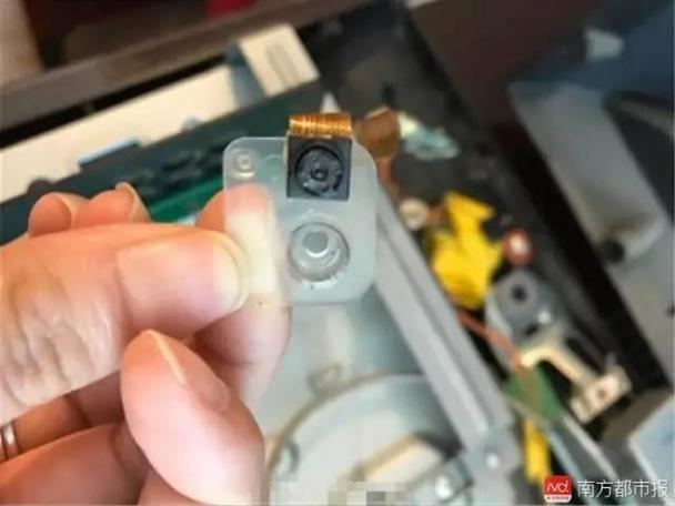 最先进针孔监控摄像头游戏截图