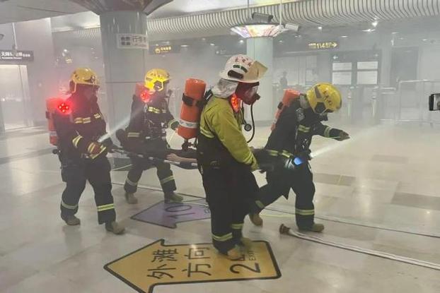 地铁逃生辅助神器app游戏截图