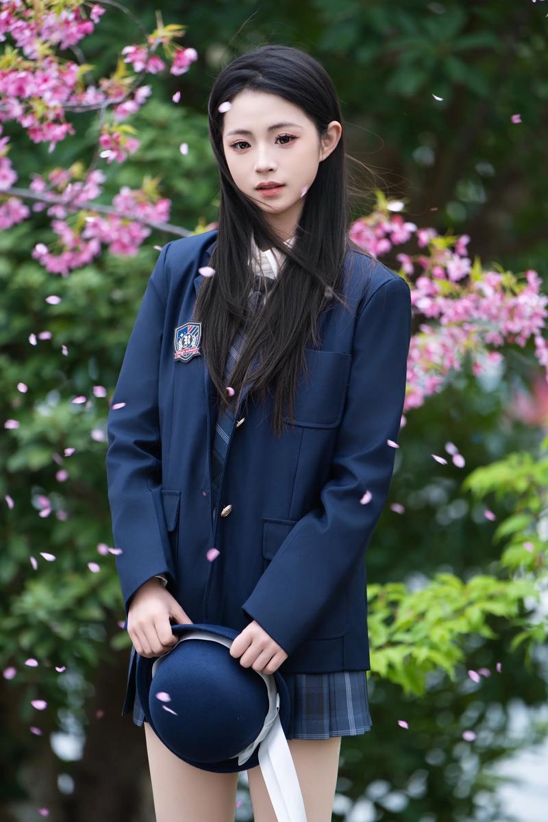 小镇姑娘2电影HD缩略图