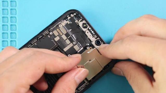 iphone换摄像头要多少钱缩略图