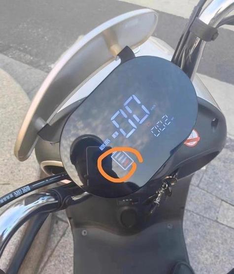 电瓶车充电后还是显示没电游戏截图