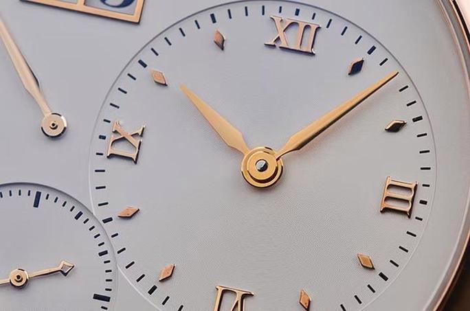 applewatch4黑色和银色缩略图