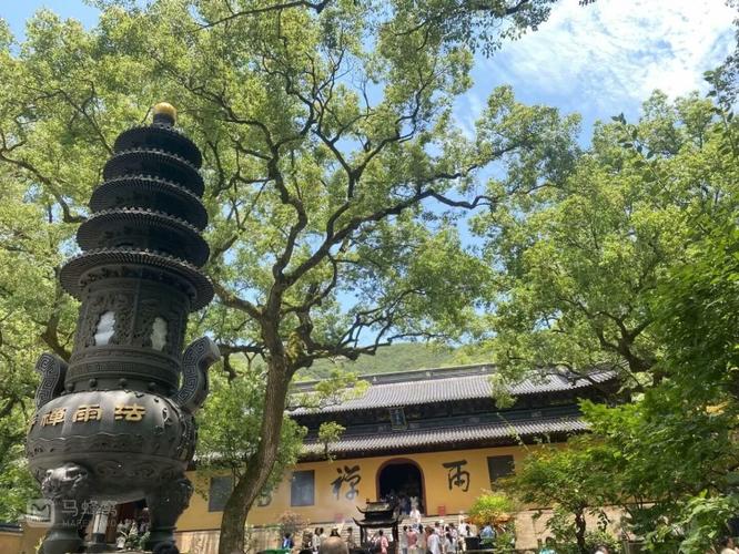 普陀山与化生寺哪个好缩略图