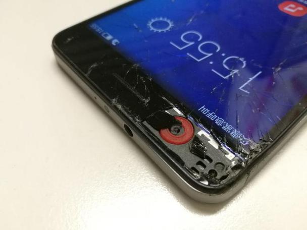前置摄像头能摔坏吗缩略图