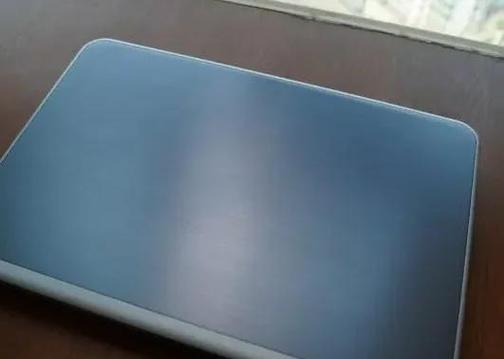 笔记本电脑外壳凹陷怎么修复缩略图