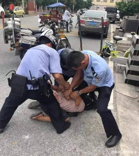 警察可以随便抓人吗游戏截图