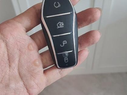 比亚迪唐车钥匙缩略图