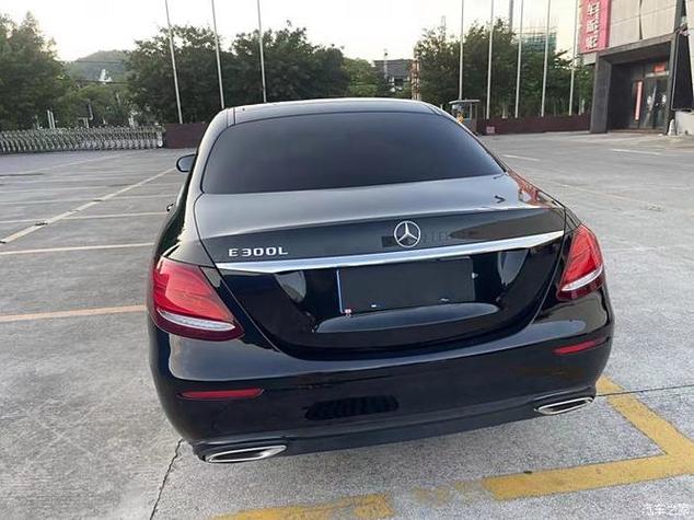 奔驰e300报价缩略图