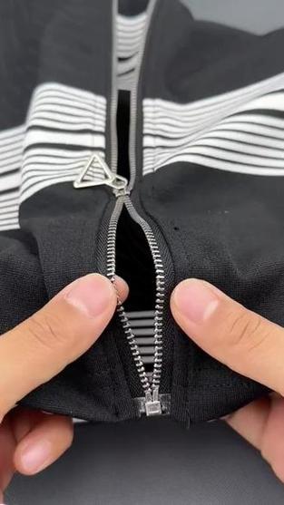 羽绒服拉链坏了可以换成扣子缩略图