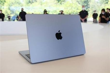 mac星光色和银色和天蓝色哪个显白缩略图