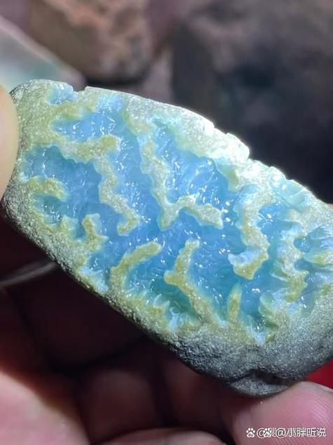 现场切翡翠石的直播间是真的吗游戏截图