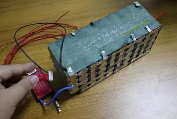 48伏锂电池组装图缩略图