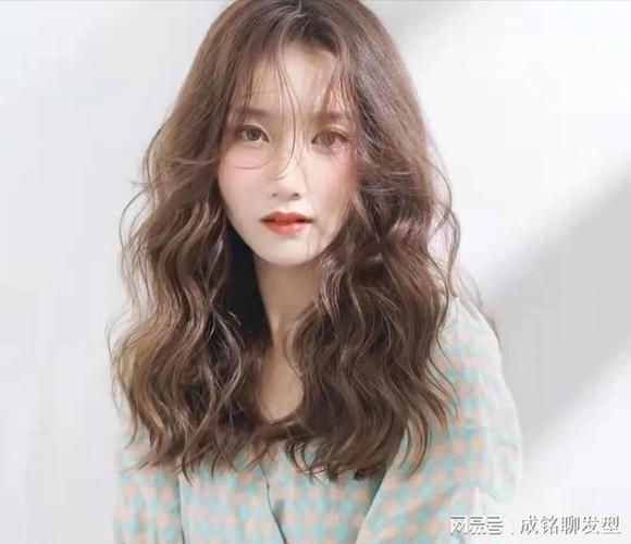 发型图片app推荐发型师缩略图