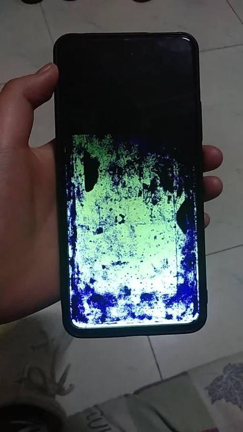 vivo屏幕漏液修一下多少钱缩略图