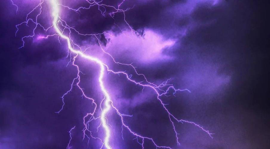 雷电形成的原因缩略图