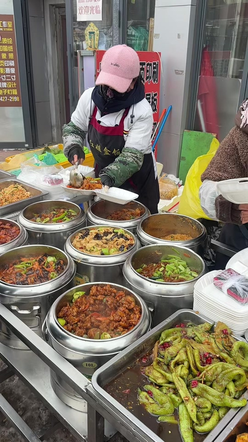 卖盒饭摆摊需要准备什么游戏截图