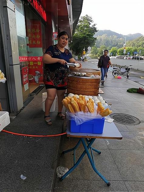 适合女人一个卖早餐摆摊缩略图