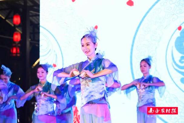 动态谱伴奏视频app缩略图