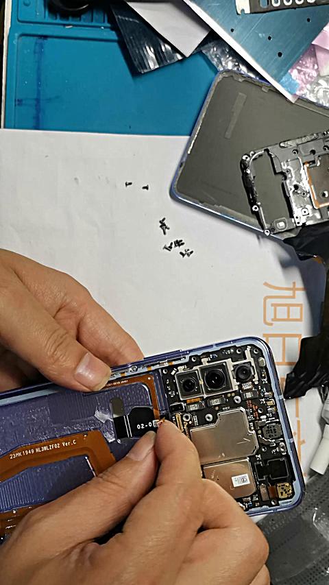 华为nova6换外屏多少钱缩略图