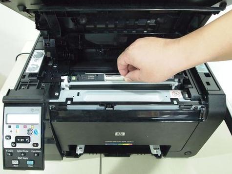 dcp-7057更换墨粉盒缩略图