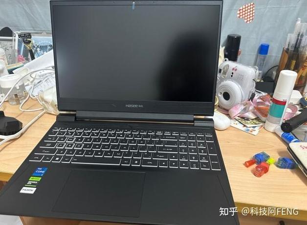 神舟笔记本a壳更换教程缩略图