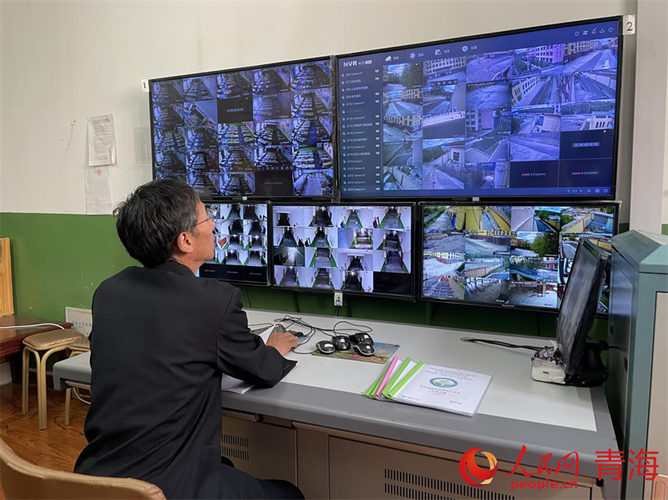 学校教室里有监控吗游戏截图