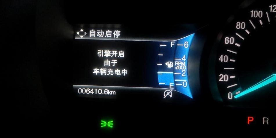 一直显示充电中缩略图