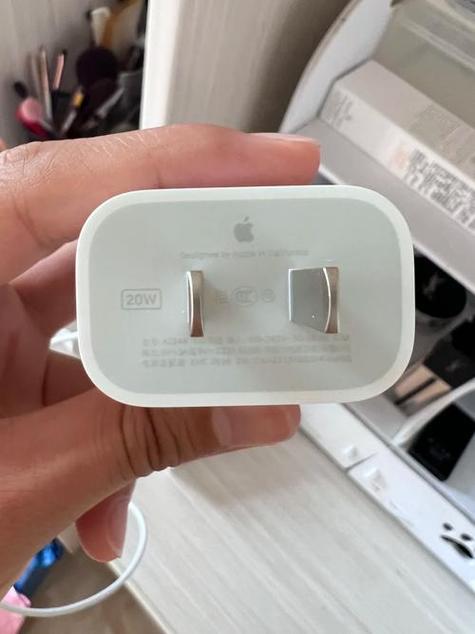 iphone11充电器缩略图