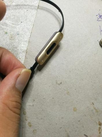 插了耳机麦克风说话没声音缩略图