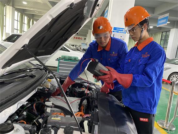 南宁新能源汽车维修培训学校缩略图