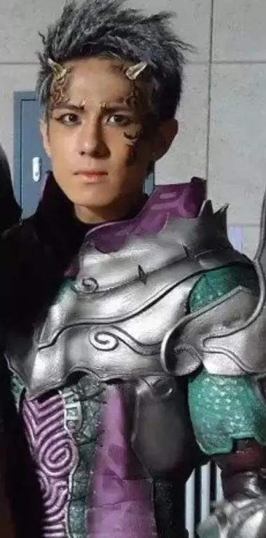 乔奢费附身在谁身上