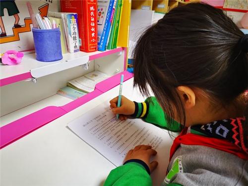 学生答题亮点游戏截图