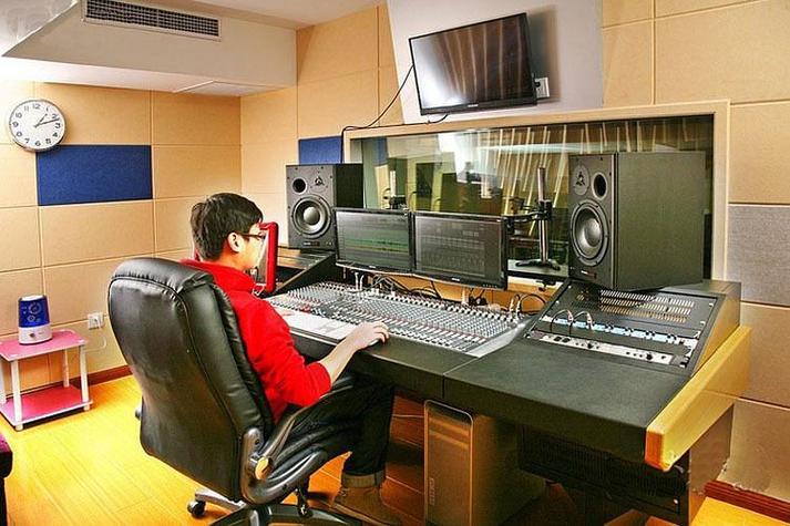 高德地图设置录制好声音的步骤缩略图