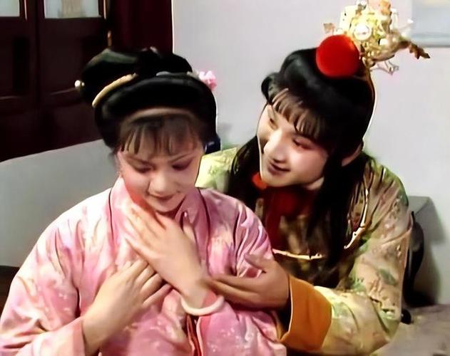 贾宝玉和谁有过男女关系缩略图