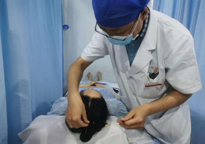 耳朵聋中医能治好吗游戏截图