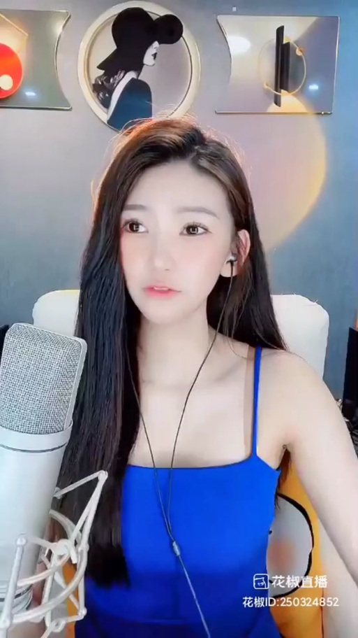 抖音花椒直播广告女主播是谁缩略图