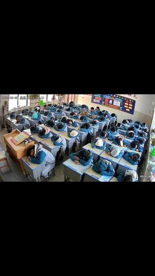 学校教室有监控吗?游戏截图