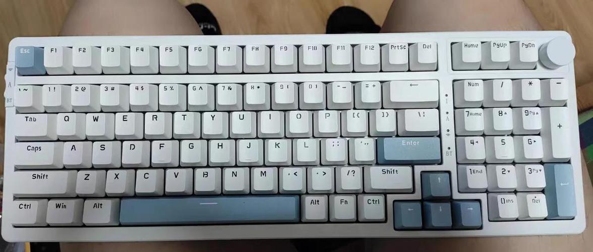 黑爵键盘fn键按了没反应游戏截图