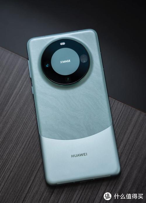 华为mate60pro上边框缩略图