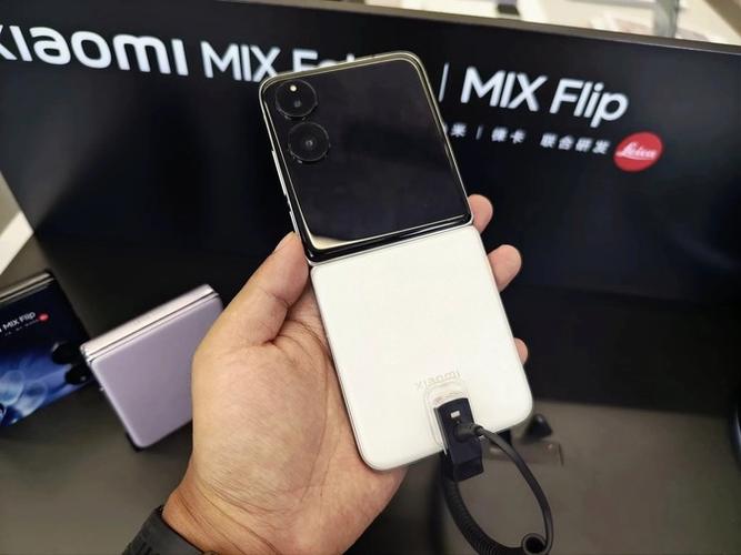 小米MIX4摄像头玻璃更换价格缩略图