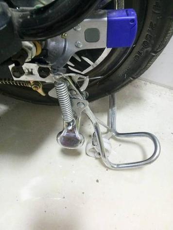 电动车脚撑断了缩略图