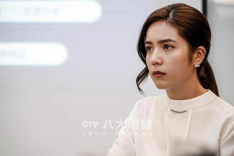 我们不能只是朋友电视剧缩略图