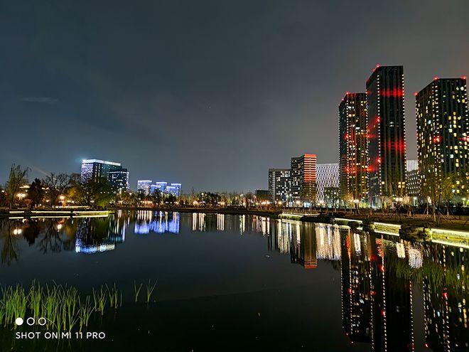 小米11pro夜景模式游戏截图