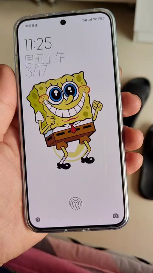 前置摄像头周围发亮缩略图