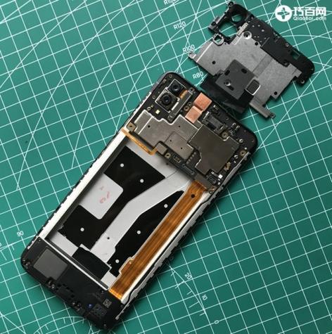 vivoy85更换屏幕总成教程缩略图
