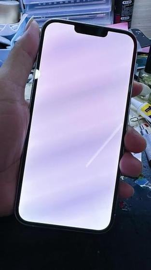 手机突然变白色怎么办缩略图